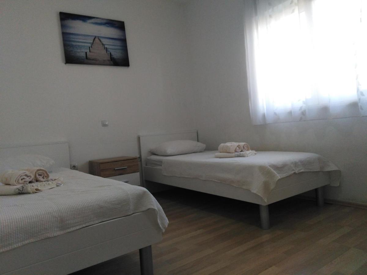 Apartman Visic 1692 Kaštela Exterior foto
